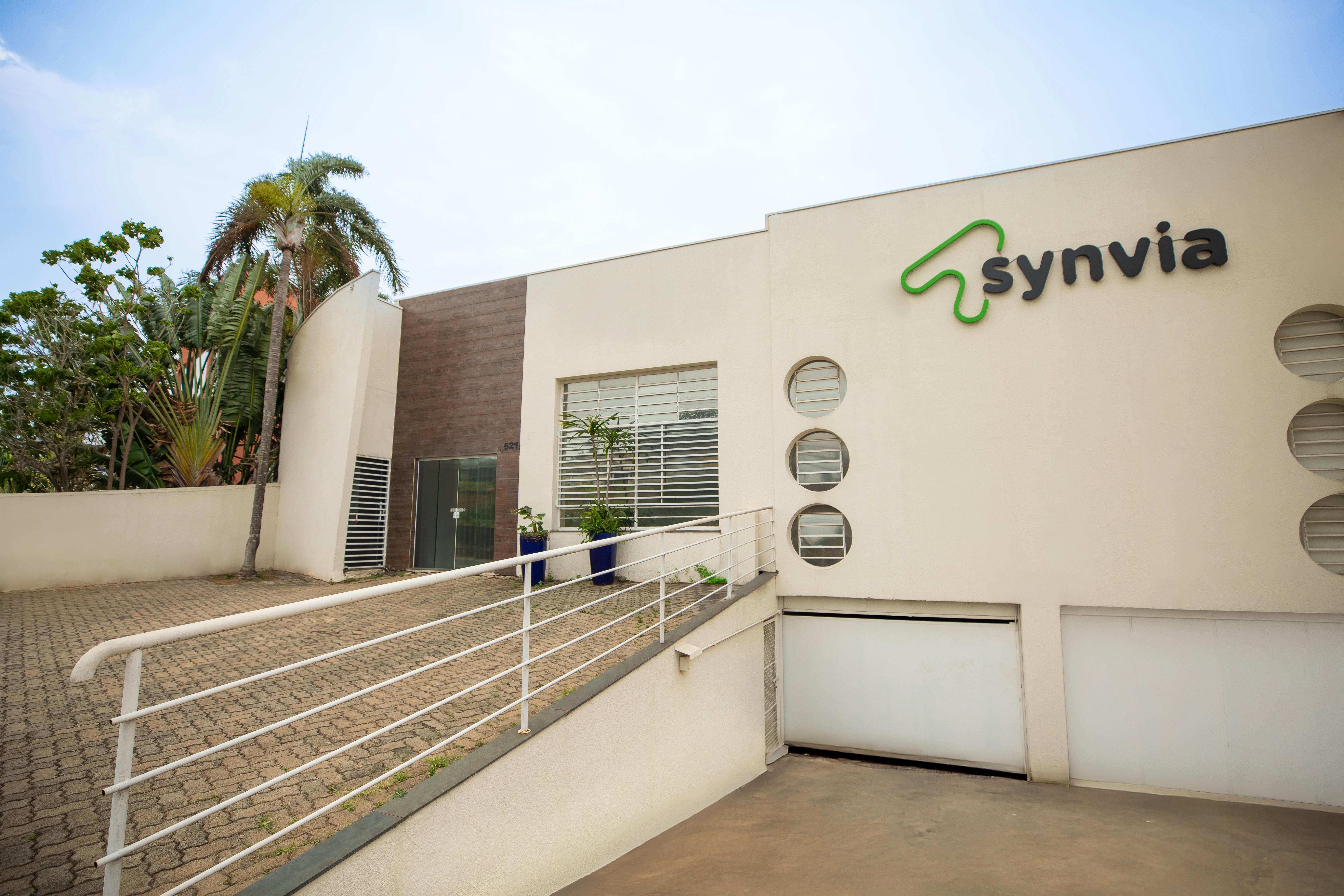 Estudos Remunerados de Bioequivalência da Synvia