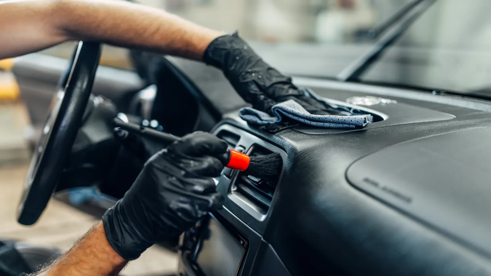 Interior detailing service