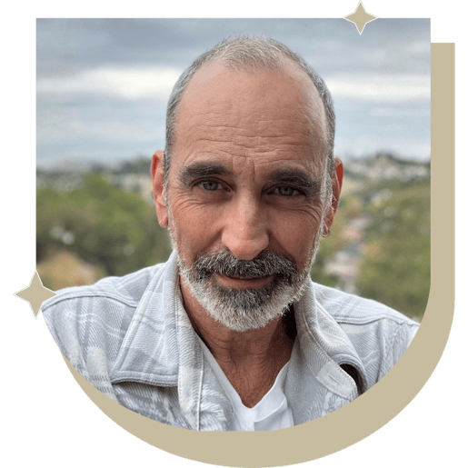 A warm and competent therapist