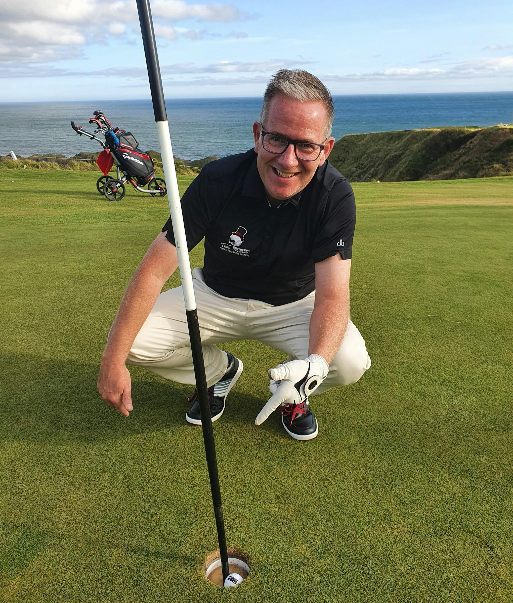 Steven J Innes - Golf