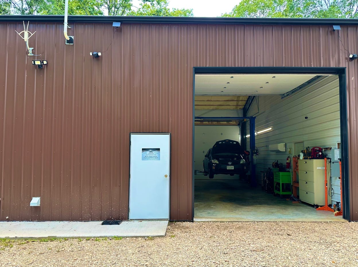 hybrid car repair specialty shop