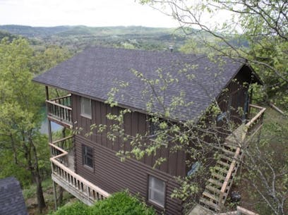 cabin lodging near Eureka Springs AR